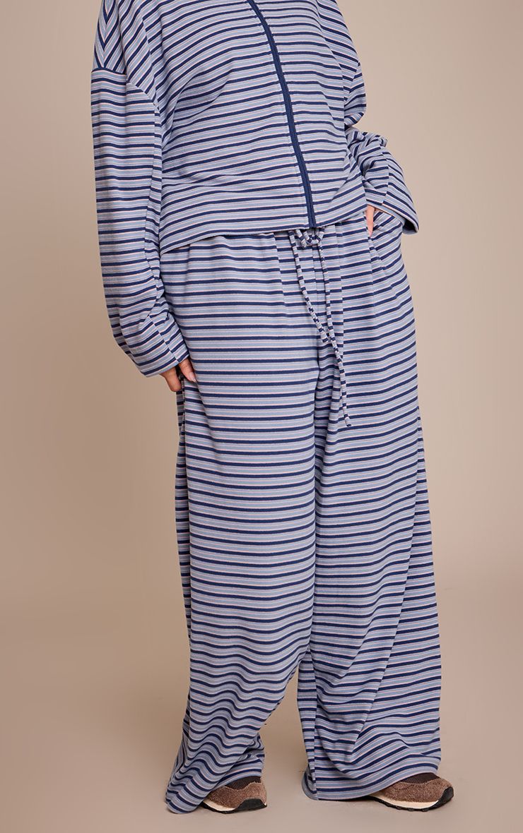 https://mediahub.prettylittlething.com/cnp1842_navy_xl_1