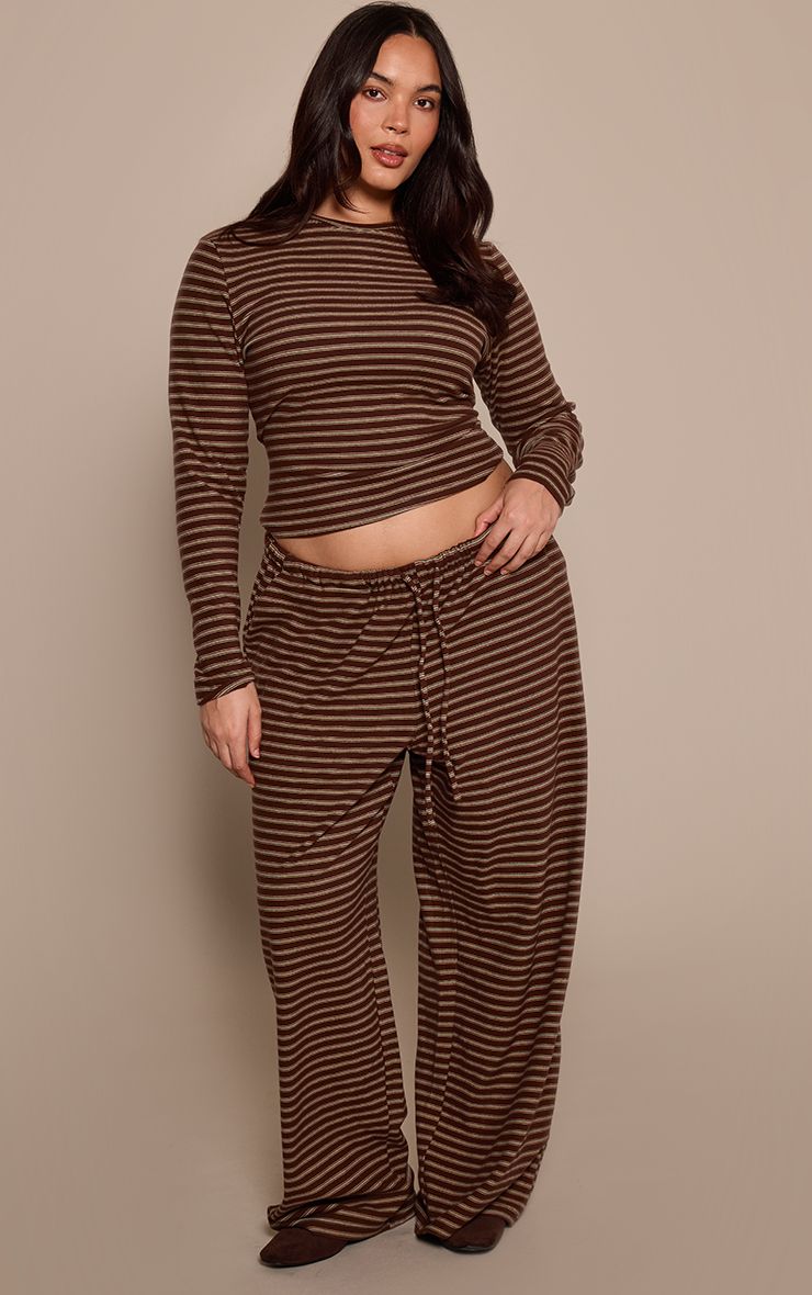 https://mediahub.prettylittlething.com/cnp1845_chocolate_xl_1