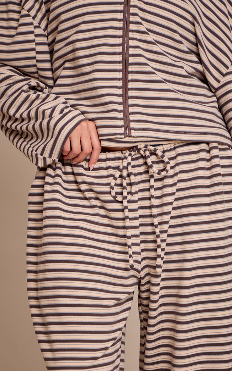 https://mediahub.prettylittlething.com/cnp1846_brown_xl_3