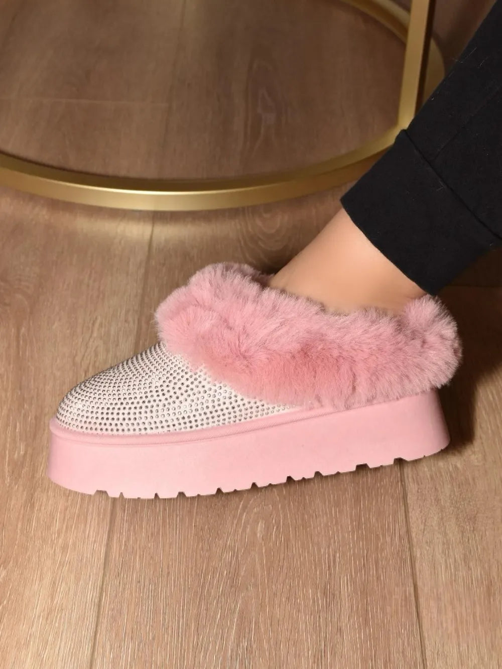 WILD DIVA Embellished Faux Fur Platform Slippers – Pink Rhinestone