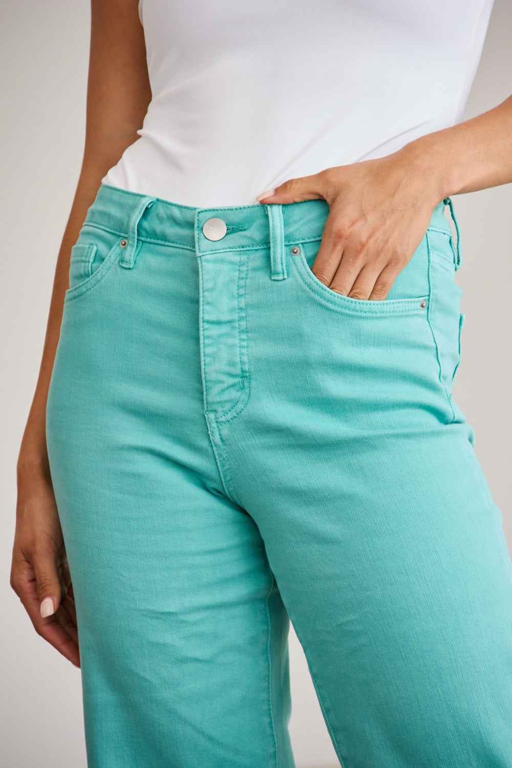 Chloe High Waist Tummy Control Jeans - Raw Hem