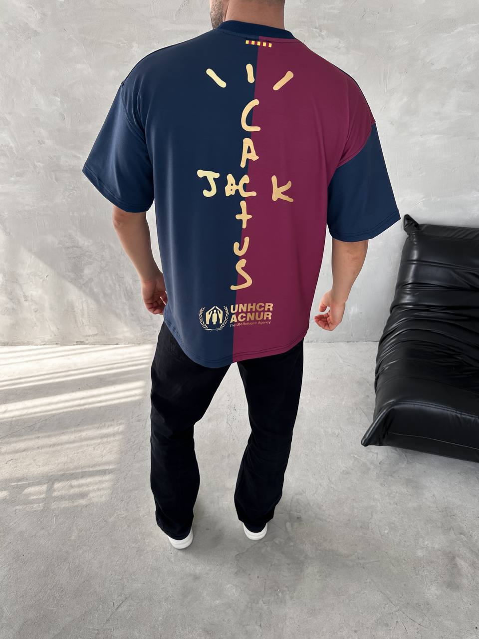 Iconic Fusion Two-Tone Athletic Tee – Oversized Streetwear with Team-Inspired Style