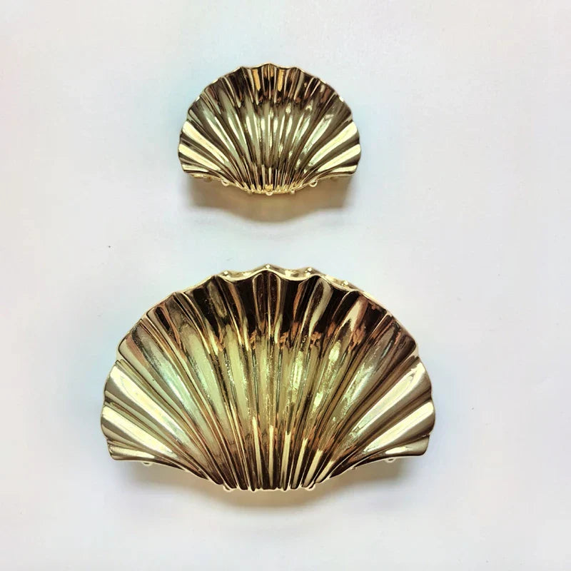 Glossy Shell Metal Claw Clip