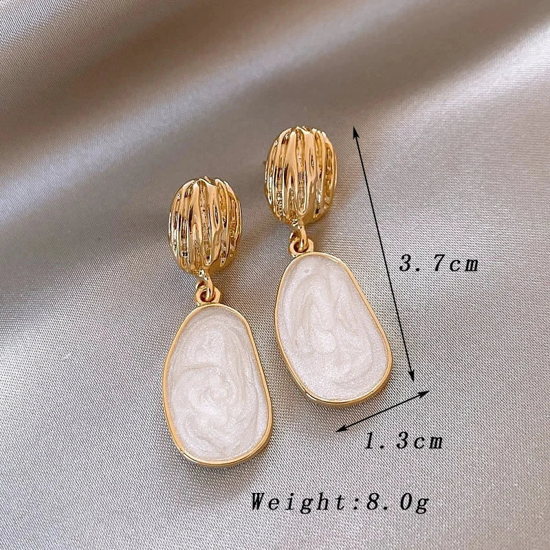 Pearl Oasis Oval Dangle Earrings