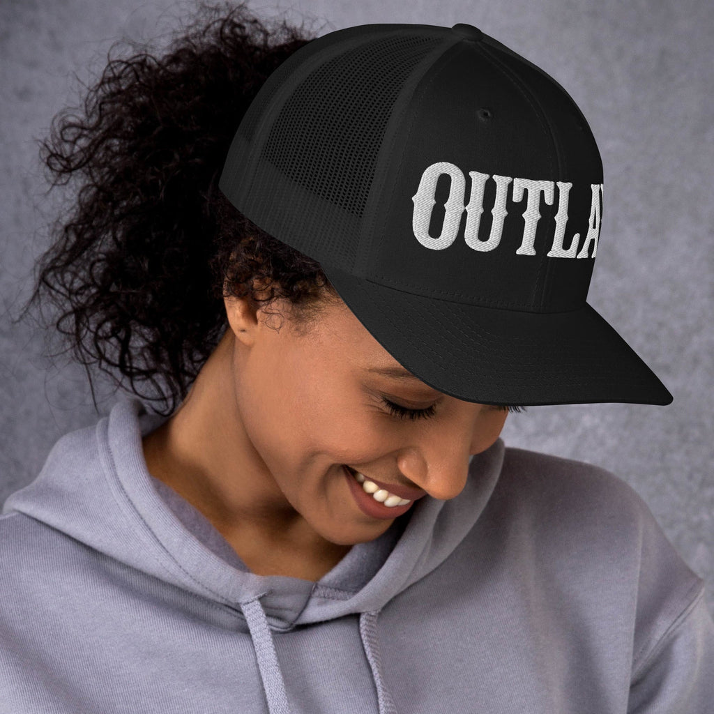 OUTLAW Retro Trucker Cap