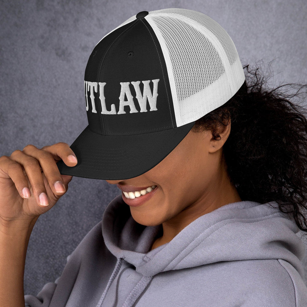 OUTLAW Retro Trucker Cap