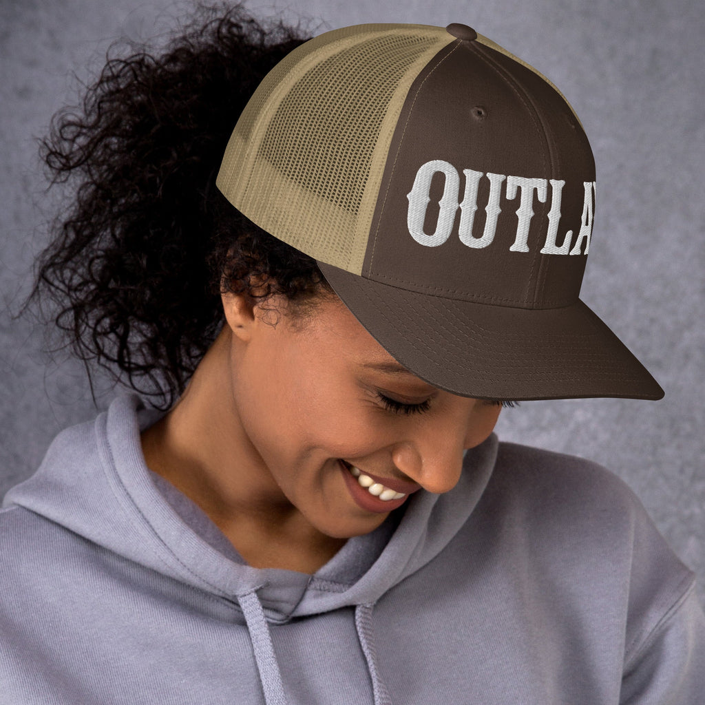 OUTLAW Retro Trucker Cap