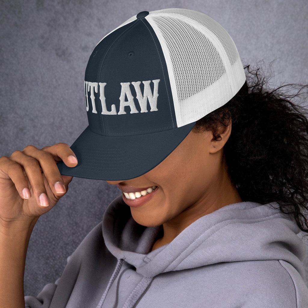 OUTLAW Retro Trucker Cap