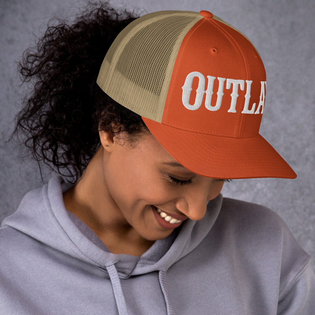 OUTLAW Retro Trucker Cap