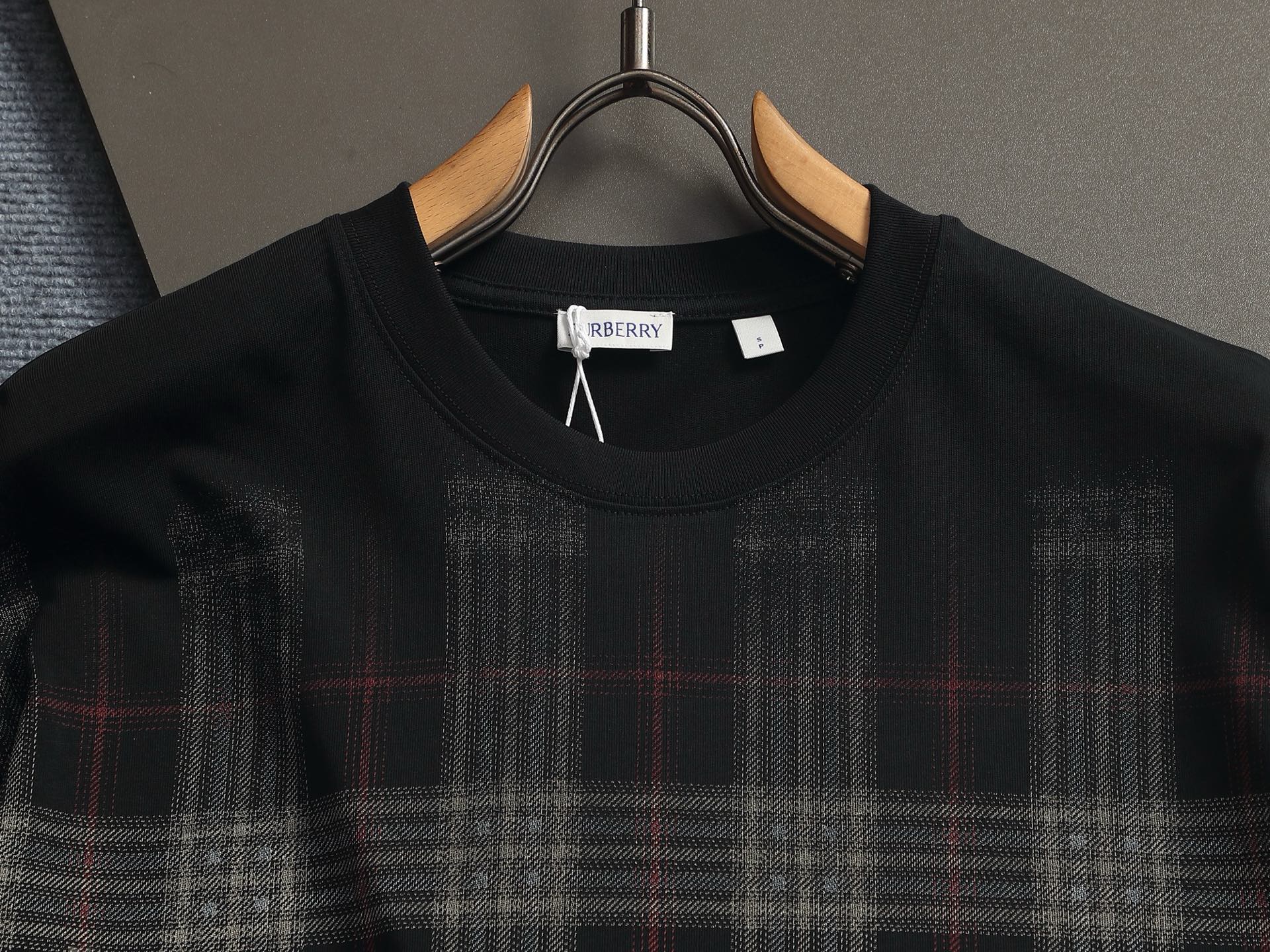 Burberry T-Shirt