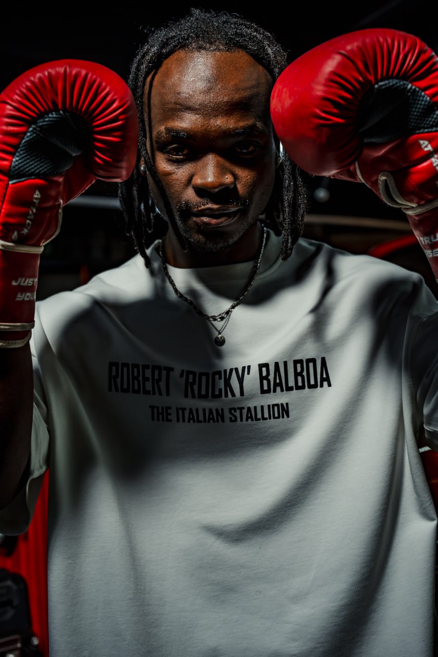 Champion's Spirit Men's Graphic Tee – Oversized Boxing-Inspired Streetwear