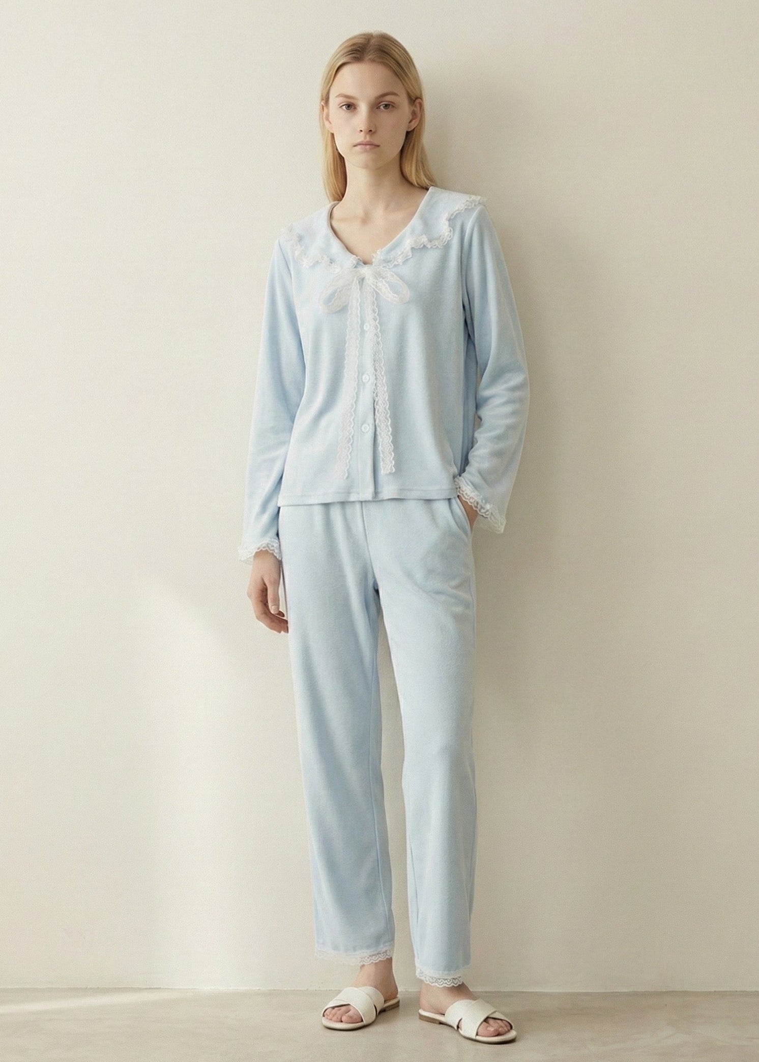 Rosy Velvet Coquette Lace Pajama Set / Pink