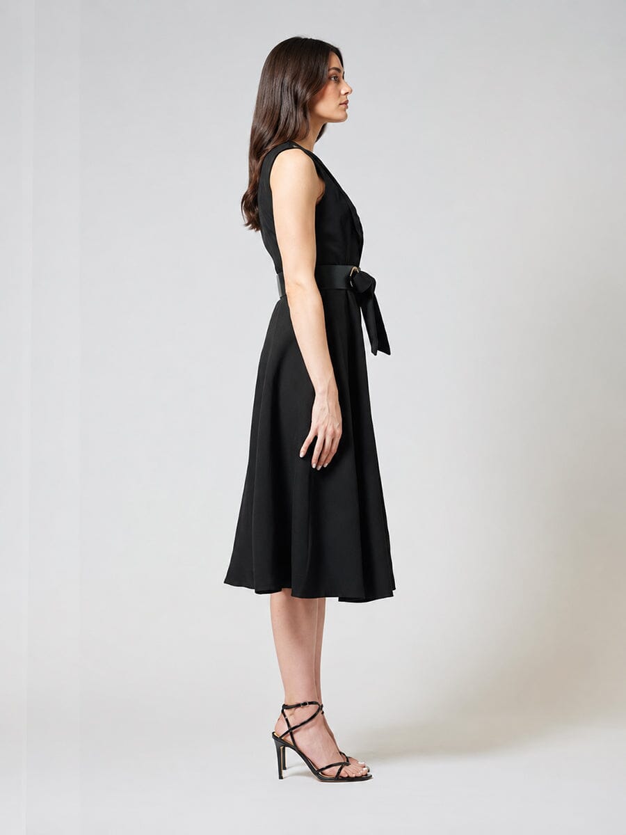 Sleeveless Notched-Lapel Collar Belted Long Jacket
