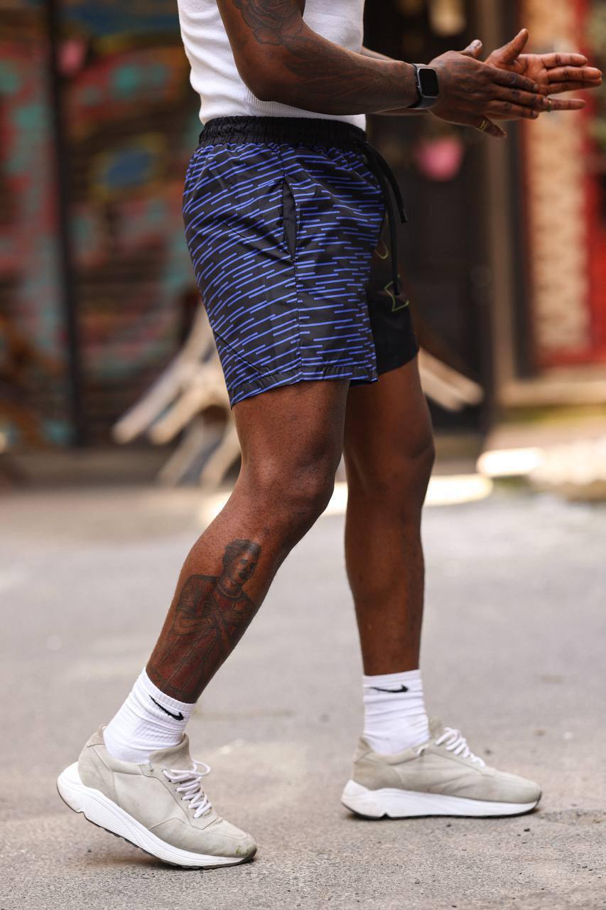 Urban Edge Split Design Men's Shorts – Dual-Tone Street Style with "FAST" Print