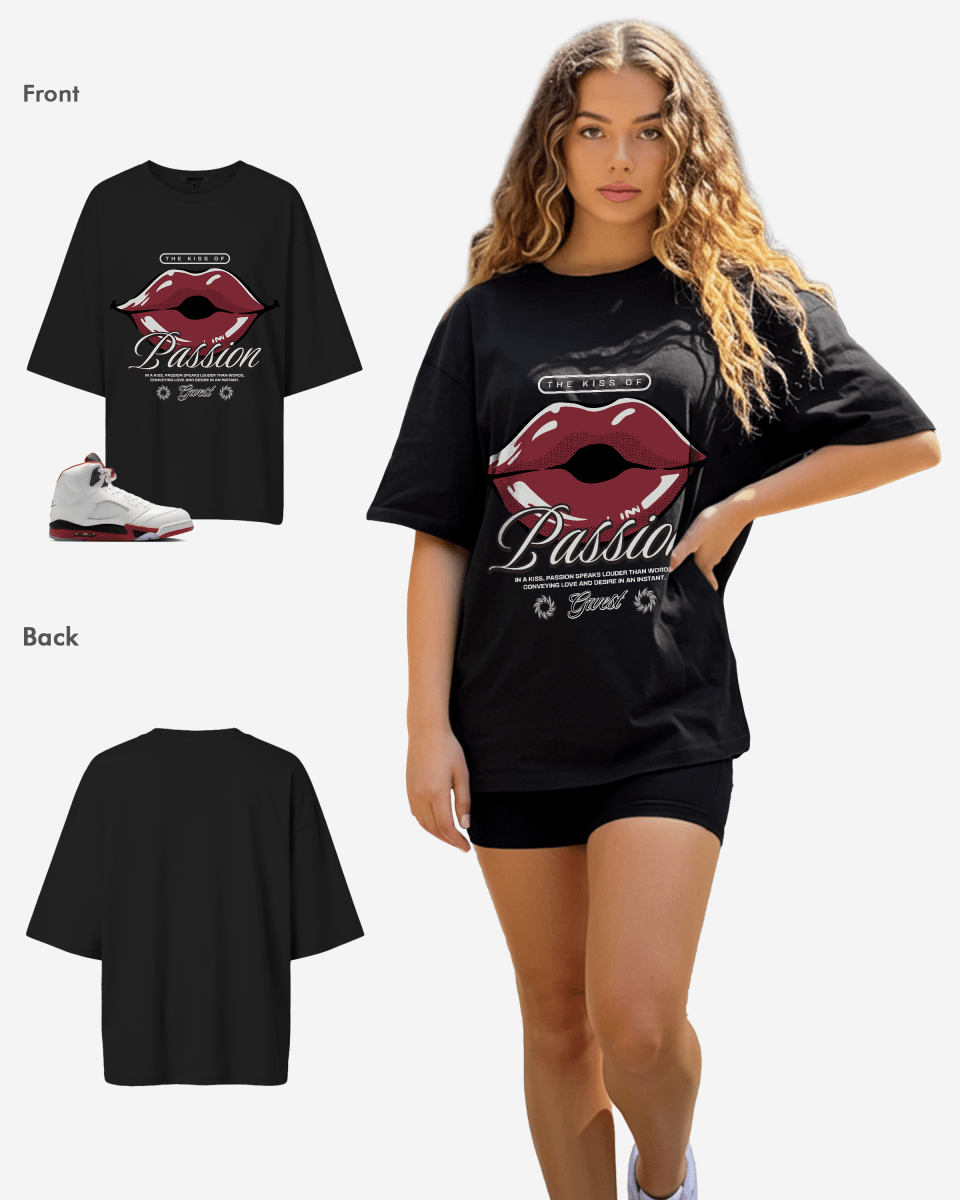 G West The Kiss Of Passion Oversized Women's T-Shirt